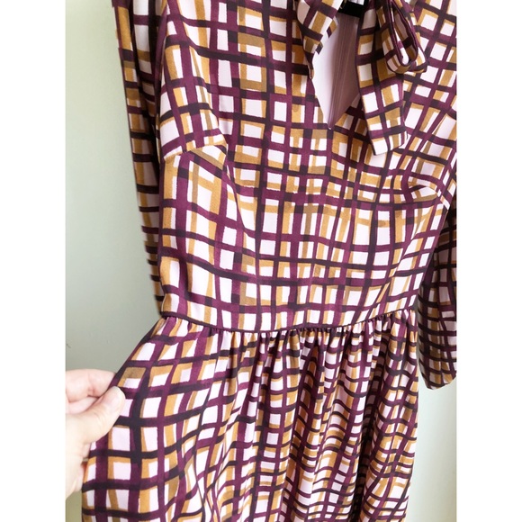GAL MEETS GLAM | Lindsey Painted Windowpane Dress - Picture 4 of 9